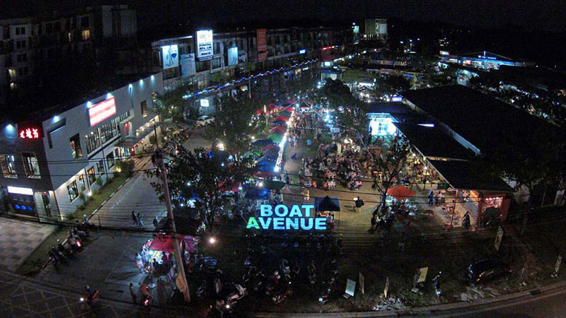 Boat Avenue Friday Market